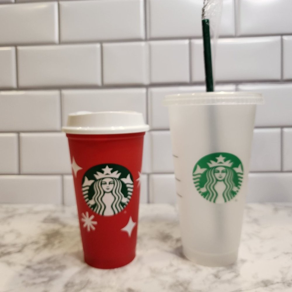 Starbucks Red Holiday Cup 2022 Reusable and Frosted Cold Reusable with Straw